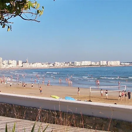 Maison De Elegante Avec Cour, Proche Plages Et Commerces, Wi-fi Et Equipements Complets ! - Fr-1-325-22 *