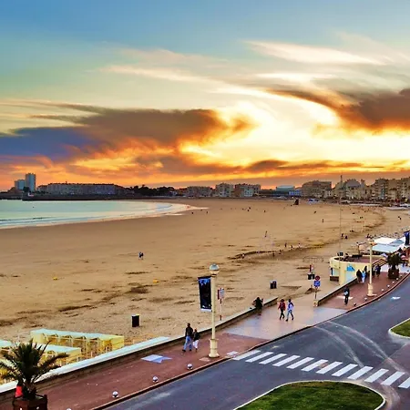 Maison De Elegante Avec Cour, Proche Plages Et Commerces, Wi-fi Et Equipements Complets ! - Fr-1-325-22 펜션 Les Sables-dʼOlonne